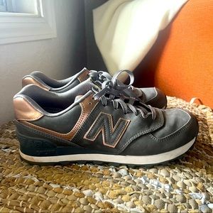 New Balance Tennis Shoes